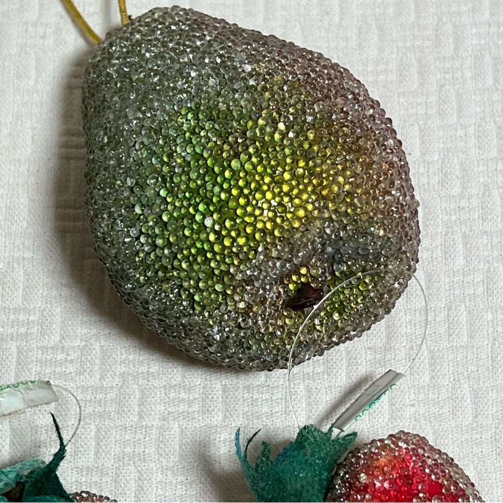 Vintage sugared faux fake fruit Pears Strawberries Grapes - Picture 4 of 13